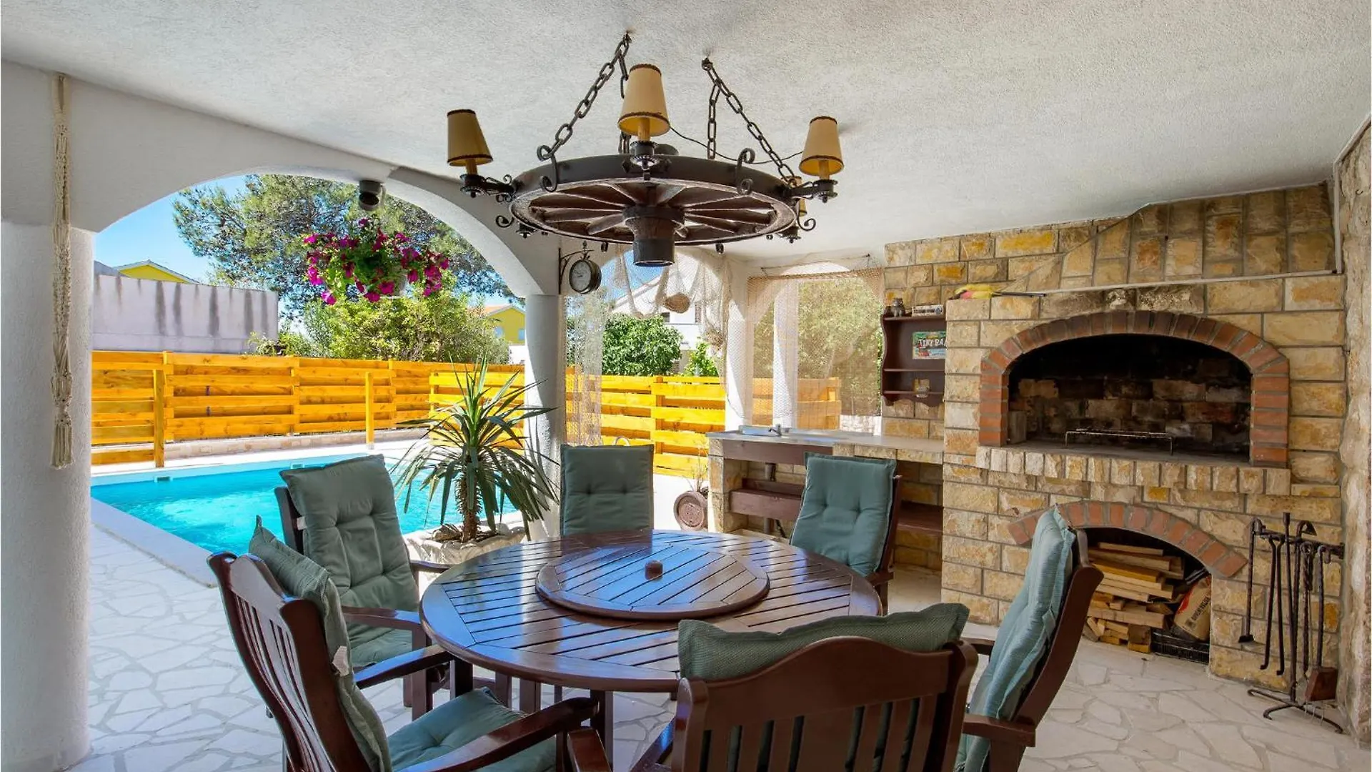 Amazing Home In Povljana With Kitchen Holiday home