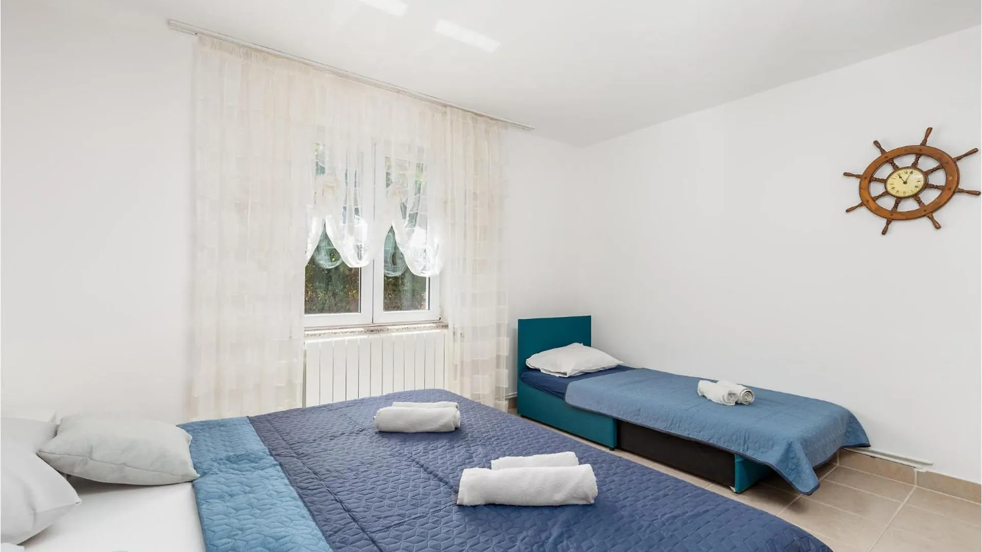 Amazing Home In Povljana With Kitchen 0*,