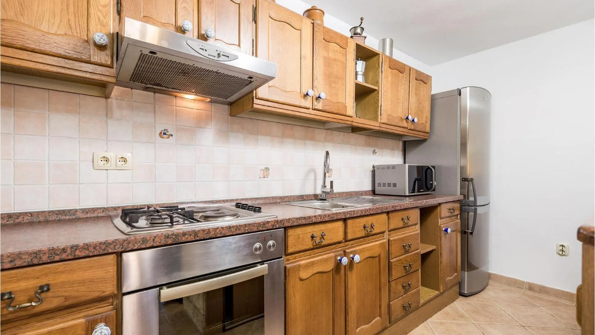 Amazing Home In Povljana With Kitchen